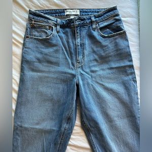 Abercrombie & Fitch curve love mom jeans